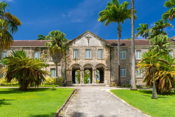 Pięknego budynku Codrington College, Barbados — Zdjęcie stockowe