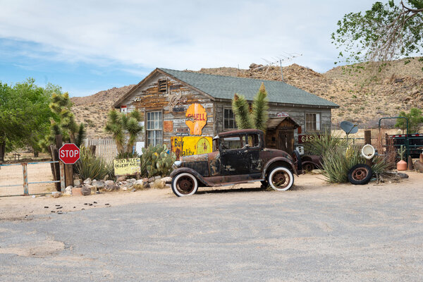 ARIZONA, USA - APRIL 23, 2014: popular museum of old Route 66 - Hackberry general store