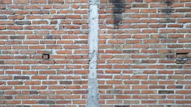 Kırmızı Tuğla Yaş ve Yıpranmış, Zaman ve Kullanım Belirtileri Gösteriliyor, Tarihsel Reklamlar İçin Mükemmel, Grunge Efektleri, ve Tasarımlara Karakter Ekleme