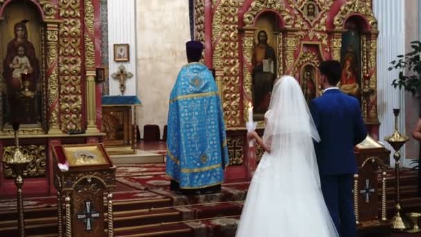 Religião Casamento na Igreja Ortodoxa — Vídeo de Stock