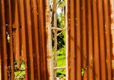 Grunge arka plan çinko levha çitin eski paslanmış.