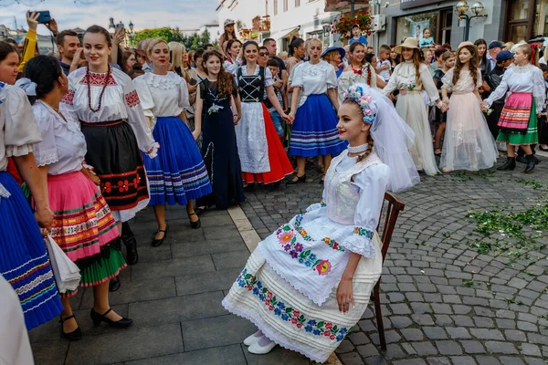 Uzhgorod Ucrania Junio 2021 Artistas Del Coro Folclórico Transcarpático Manifiestan —  Fotos de Stock
