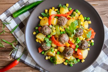 Kızarmış sebzeli köfte