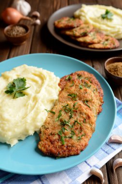 Karnabahar krep patates püresi ile