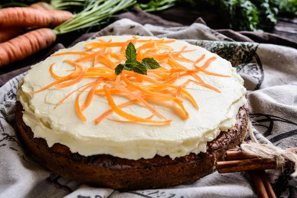 Tort de morcov cu mascarpone — Fotografie, imagine de stoc