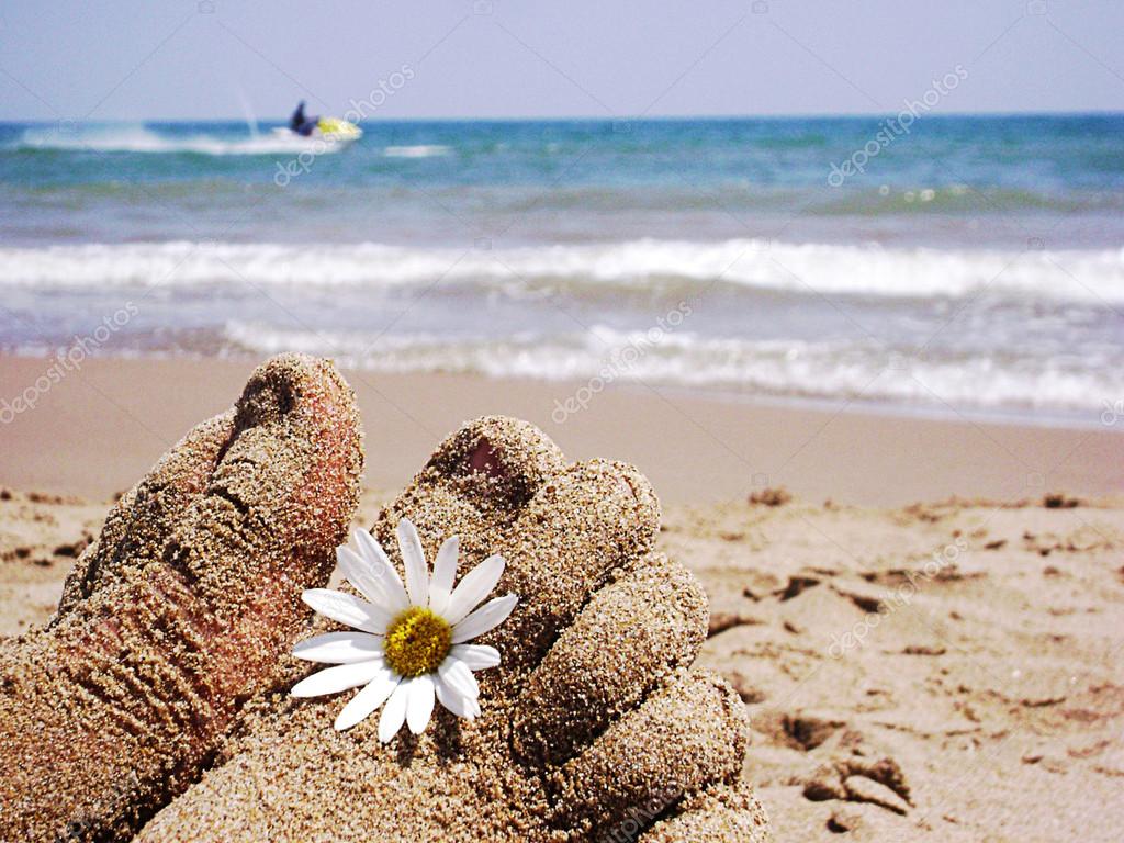 Vacance D T Relaxation Sur La Plage Stock Photo By C Imaiso