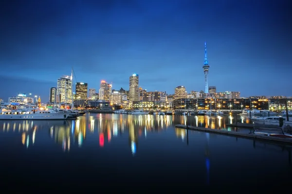 Auckland stadsgezicht bij nacht Stockfoto