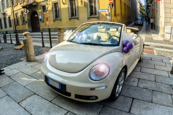 Novara, Italie - 17 octobre 2016 : Voiture de mariage — Photo