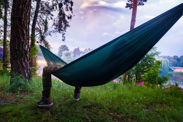 Man Resting Lying Hammock Outdoors — Stock Photo, Image