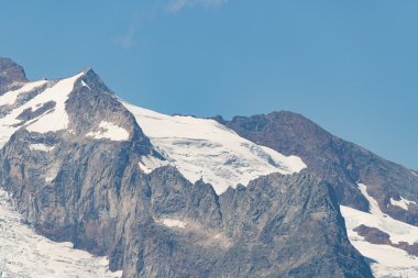 Dağ manzarası. Caucasus sonbahar görünümü