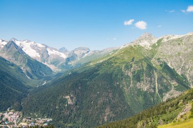 Dağ manzarası. Caucasus sonbahar görünümü