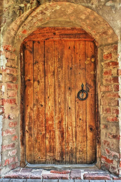 Antica porta del monastero — Foto Stock