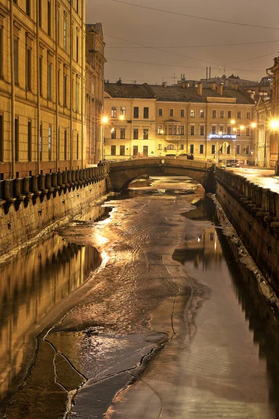 Vue Nuit Remblai Canal Hiver Saint Pétersbourg — Photo