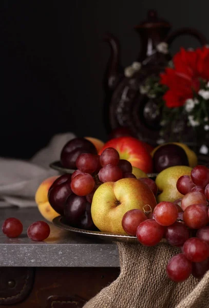 Estúdio Ainda Vida Com Frutas Jarro Estilo Velhos Artistas Holandeses — Fotografia de Stock