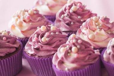 Lezzetli ve tatlı cupcakes . Onlar payetli . 
