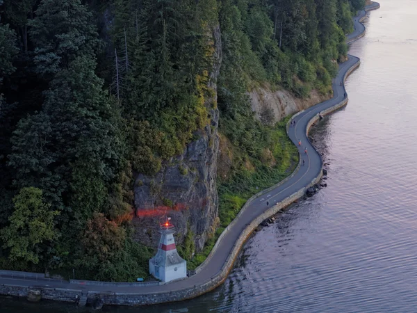 Nézd a Stanley Park Seawall felülről, Vancouver, British Columbia, Kanada — Stock Fotó