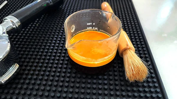 Kahve damlaları, kahve makinesi, kahve serinliği...., 