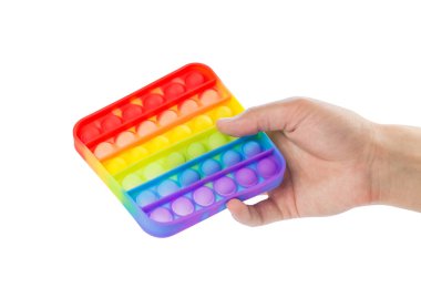 El Pop 'u tutuyor. Kapatın. Beyaz bir arkaplanda izole edilmiş.