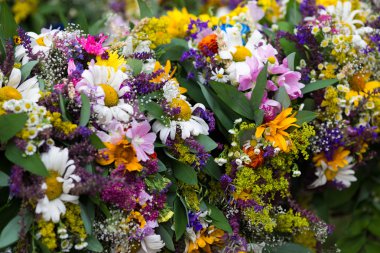 Nehir çelenk. Yaz ortası Festivali.