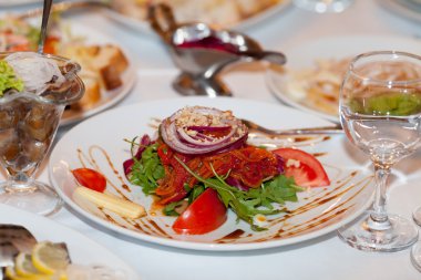Sebze salatası. Restoran.