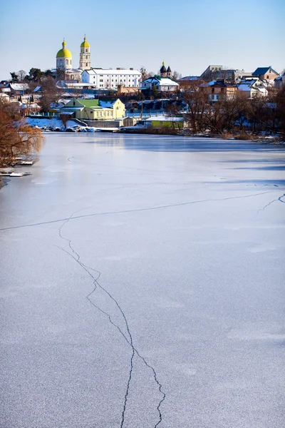 Kış. Nehir. Bila Tserkva.