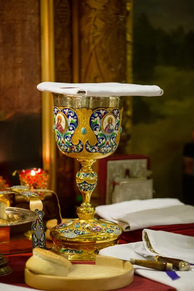 Ortodoks Manastırı cemaat için kadeh. Kiev.