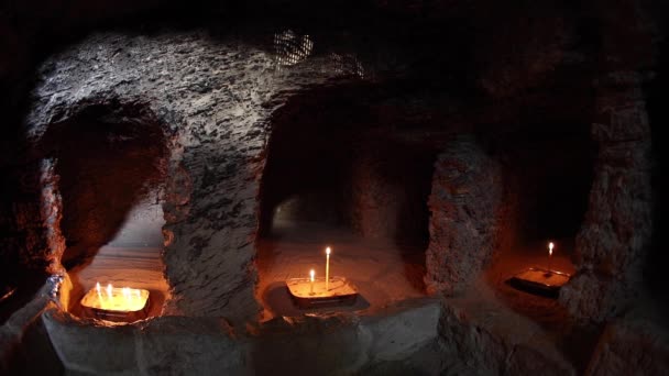 Szent Tabitha Barlangban Égnek Gyertyák Imádság — Stock videók