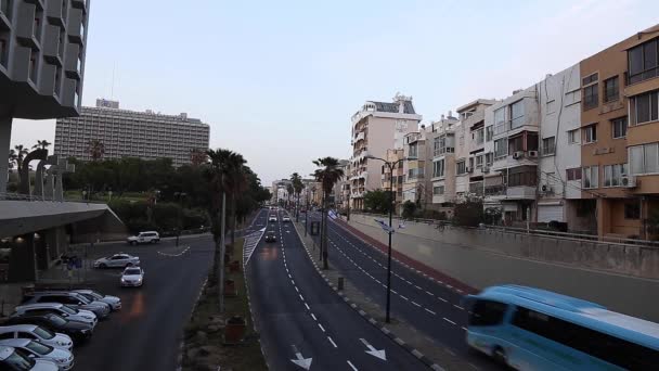 Carros Dirigem Nas Estradas Tel Aviv Estradas Estão Cheias Carros — Vídeo de Stock