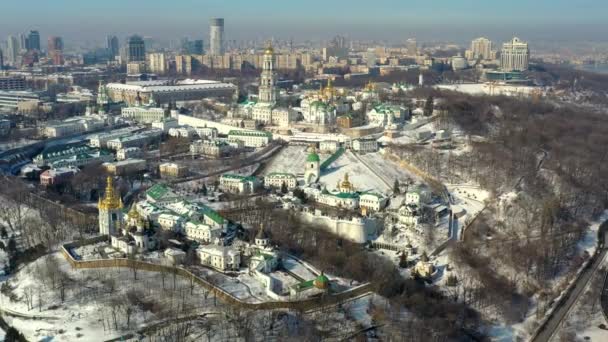 Kiev Pechersk Lavra Nın Güzel Kış Manzarası Karda Birçok Kilise — Stok video