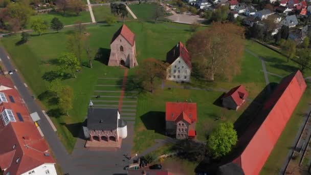 Lorsch Şehrindeki Manastır Üzerinde Güzel Bir Uçuş Lorsch Manastırı Nın — Stok video