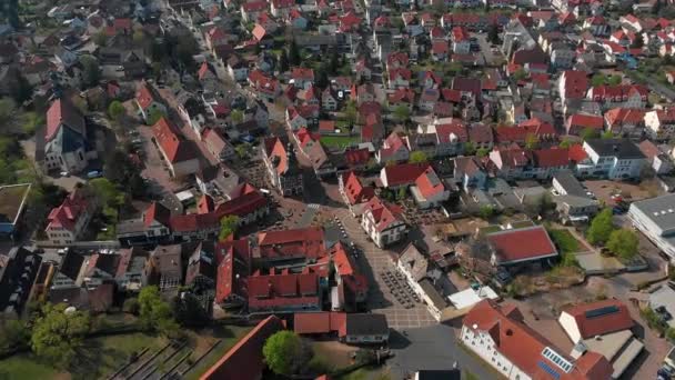 Alman Şehri Ladenburg Güzel Manzarası Turuncu Fayanslı Çatılar Katolik Kilisesi — Stok video