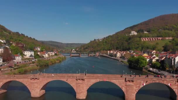 Heidelberg Kalesinin Şehrin Eski Kısmının Güzel Manzarası Bahar Ağaçlarda Yeşil — Stok video