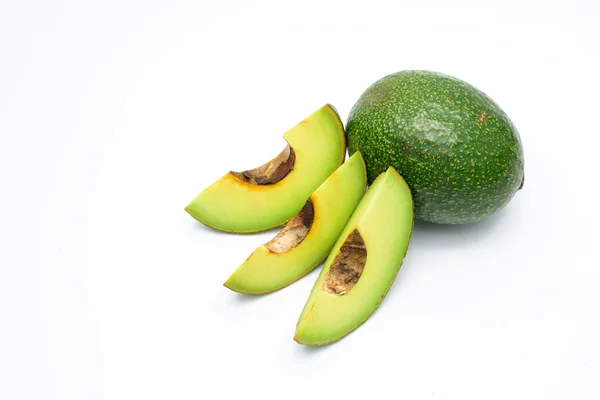 Pétalos de aguacate aislados sobre fondo blanco . — Foto de Stock