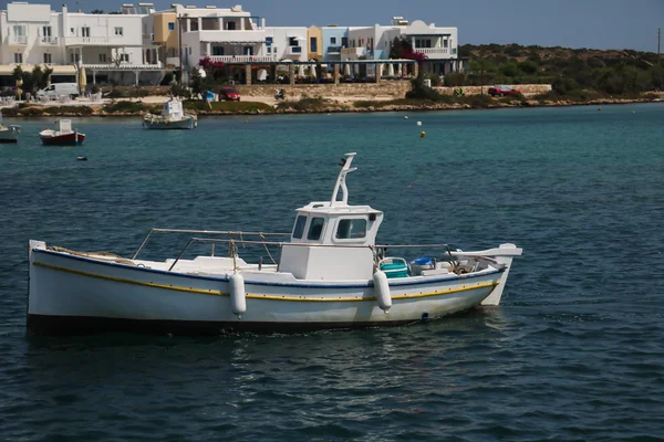 Fishing boat in Antiparos island — Stock Photo, Image