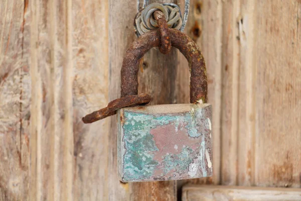 Παλιά σκουριασμένα πόρτα κλειδαριά — Φωτογραφία Αρχείου