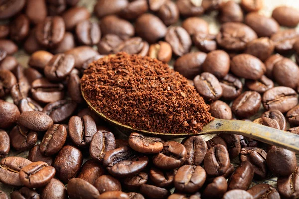 Coffee beans background — Stock Photo, Image