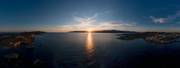 Греція Невеликі Острови Циклад Панорамний Вид Повітряних Дронів Заході Сонця — стокове фото
