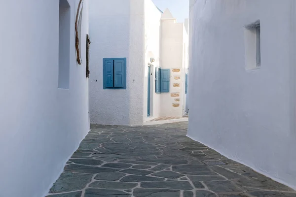 Греция Киклады Остров Фолегандрос Традиционная Кикладская Архитектура Белом Голубом Цвете Стоковое Изображение