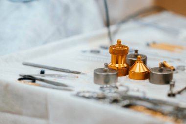 Lipodolum ve yağ aldırma için cerrahi aletler