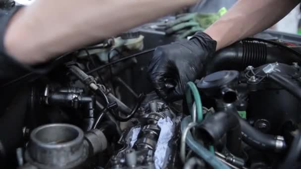 Footage Car Parts Car Mechanic Checking Condition Car — Vídeos de Stock