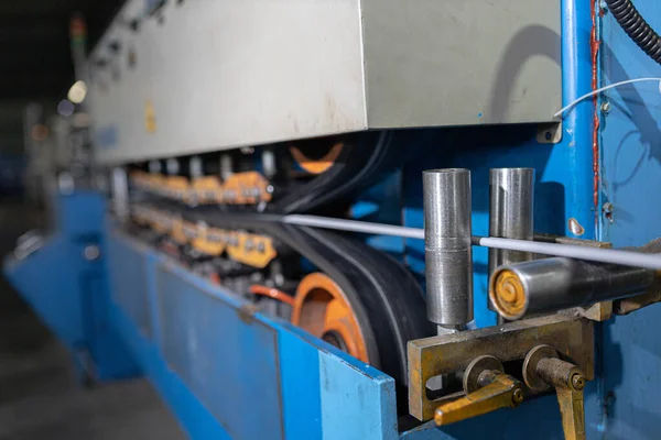 Máquina Producción Cable Fibra Óptica Línea Una Fábrica Taller Producción —  Fotos de Stock