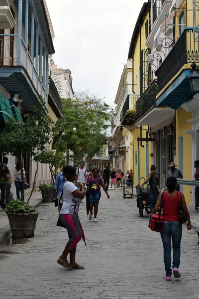 Rua no centro de Havana, Cuba — Fotografia de Stock