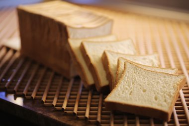 Tost ekmeği, Pastane, pasta ve unlu