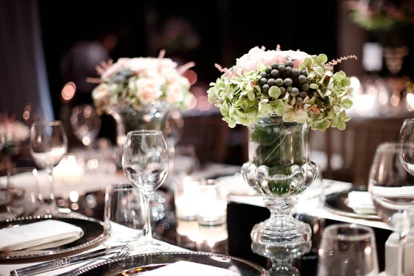 Düğün Konuğu Yemek Masası Dekorasyonu, Düğün Töreni Yemeği