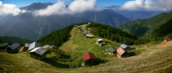 Türkiye, Rize, Pokut Platosu, Plato Panoramik Görünümü