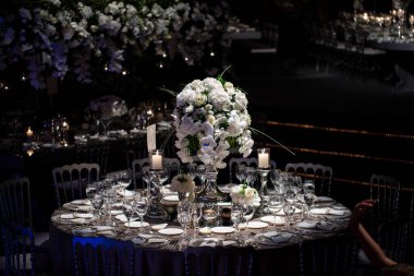 Düğün Salonu Dekorasyonu, Lüks Akşam Yemeği Dekorasyonu