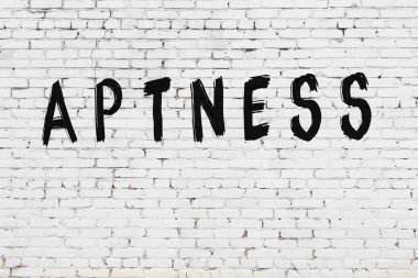 Beyaz tuğla duvara yazma yatkınlığı