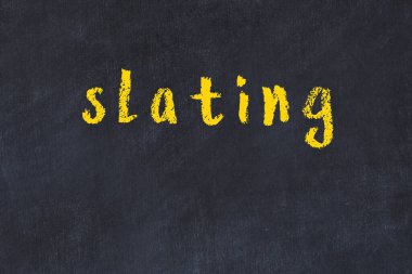 Kolej tebeşiri masasında 