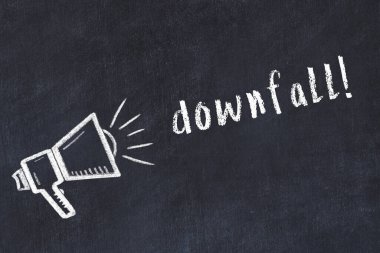 Hoparlör çizimi ve yazıt çöküşü olan siyah karatahta