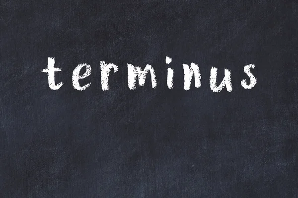 Siyah masadaki tebeşir el yazısı yazması son durak.